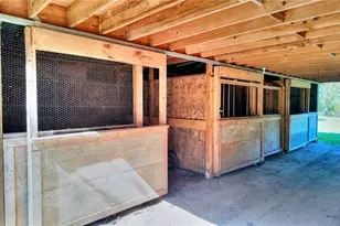 3889 Piney Brook Dr, Loganville, GA 30052 - Photo 29