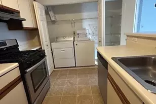 1376 Keys Lake Dr NE, Brookhaven, GA 30319 - Photo 9