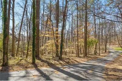 2661 Sandpoint Way, Roswell, GA 30075 - Photo 5