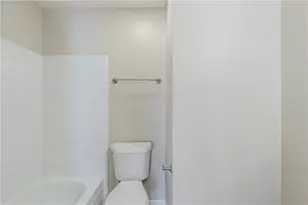 2419 Leslie Brook Dr, Decatur, GA 30035 - Photo 15