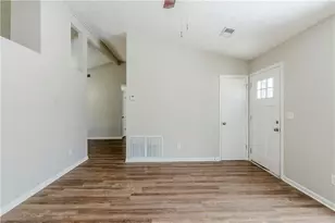 2419 Leslie Brook Dr, Decatur, GA 30035 - Photo 5