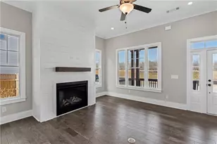 1360 Flora Dr, Conyers, GA 30094 - Photo 15