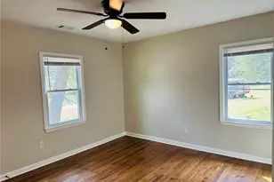 2745 Marco Dr NW, Atlanta, GA 30318 - Photo 15