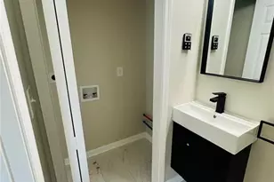 2745 Marco Dr NW, Atlanta, GA 30318 - Photo 13