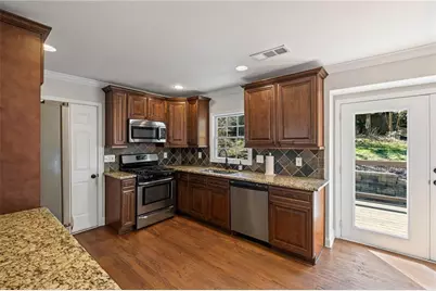 260 Mansell Circle, Roswell, GA 30075 - Photo 13