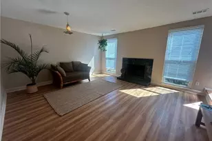 1063 Riverbend Club Dr SE, Atlanta, GA 30339 - Photo 3