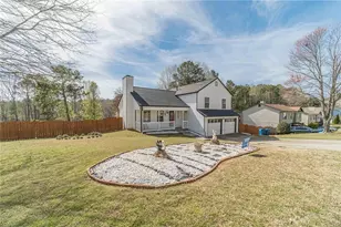 785 Josh Ln, Lawrenceville, GA 30045 - Photo 3