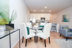 1202 Sugarloaf Run Dr, Lawrenceville, GA 30043 - Photo 5