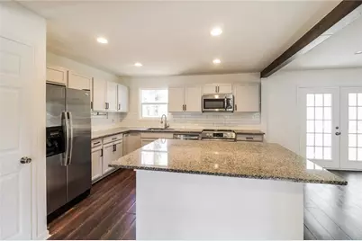 2330 Lago Drive, Jonesboro, GA 30236 - Photo 7