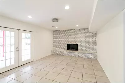 2330 Lago Drive, Jonesboro, GA 30236 - Photo 3