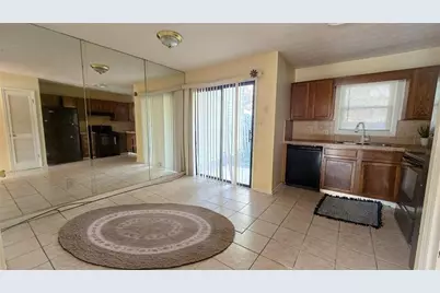 2173 Wellington Circle, Lithonia, GA 30058 - Photo 3