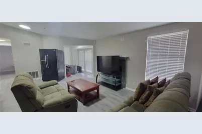 4252 Parkview Court, Stone Mountain, GA 30083 - Photo 3