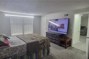 4252 Parkview Ct, Stone Mountain, GA 30083 - Photo 19