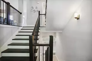 692 Drewry St NE, Atlanta, GA 30306 - Photo 3