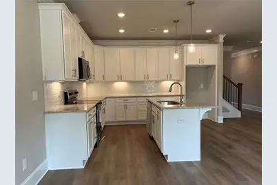 11 Creekside Commons Drive, Hoschton, GA 30548 - Photo 7