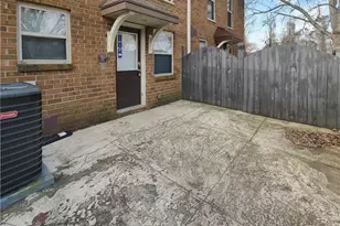 165 N River Dr, Atlanta, GA 30350 - Photo 9