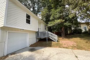 5216 Sweet Air Ln, Stone Mountain, GA 30088 - Photo 3
