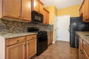 2728 Keystone Gates Ct, Lithonia, GA 30058 - Photo 11