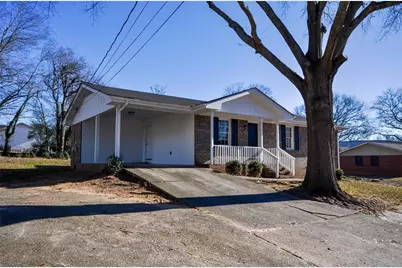 200 Capitol Avenue, Winder, GA 30680 - Photo 3