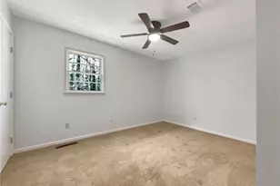 3686 Sweetbriar Cir, Lithia Springs, GA 30122 - Photo 13