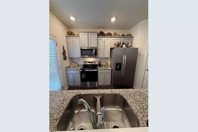 1302 Speckle Park Way, Stockbridge, GA 30281 - Photo 9