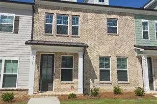 5525 Leyland Dr, Flowery Branch, GA 30542 - Photo 1