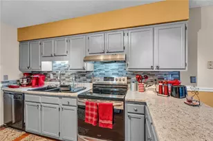 8698 Twin Oaks Dr, Jonesboro, GA 30236 - Photo 11