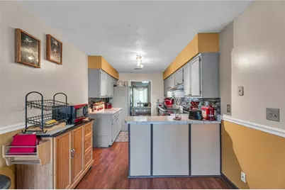 8698 Twin Oaks Drive, Jonesboro, GA 30236 - Photo 13