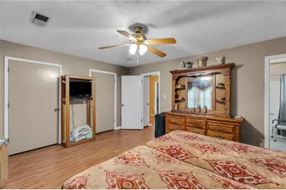 8698 Twin Oaks Drive, Jonesboro, GA 30236 - Photo 23