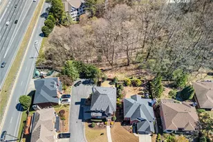 1734 Summit Glen, Atlanta, GA 30329 - Photo 17