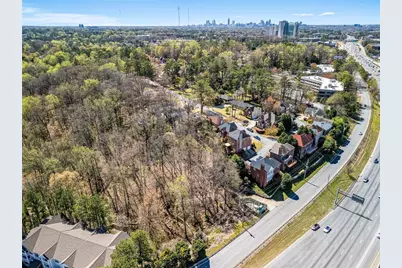 1734 Summit Glen, Atlanta, GA 30329 - Photo 5