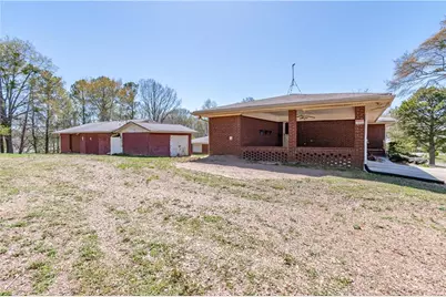 3929 Perry Lane, Flowery Branch, GA 30542 - Photo 17