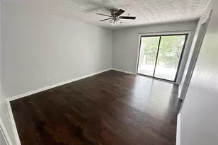 375 Winding River Dr, Atlanta, GA 30350 - Photo 7