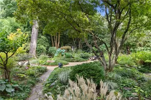 1050 E Club Ln NE, Atlanta, GA 30319 - Photo 39