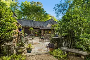 1050 E Club Ln NE, Atlanta, GA 30319 - Photo 17