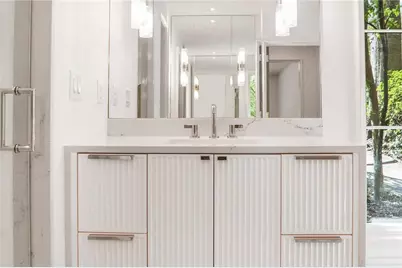 1718 Barnesdale Way NE, Atlanta, GA 30309 - Photo 17