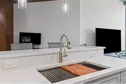 400 W Peachtree Street NW #2403, Atlanta, GA 30308 - Photo 21