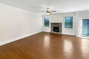 3305 Pleasant Manor Ct, Cumming, GA 30028 - Photo 3