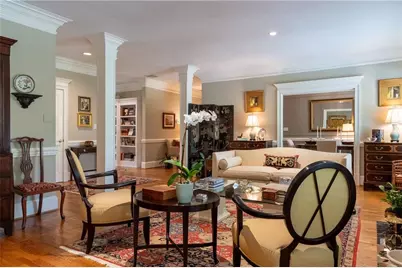 2960 Pharr Court South NW #N4, Atlanta, GA 30305 - Photo 5