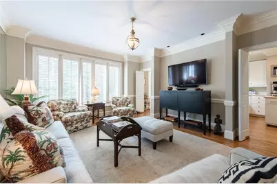 2960 Pharr Court South NW #N4, Atlanta, GA 30305 - Photo 13