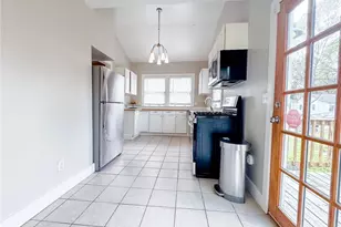 1735 Spring Ave, East Point, GA 30344 - Photo 5