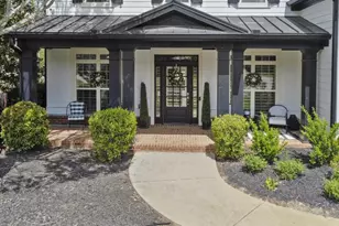 6025 Golf View Crossing, Locust Grove, GA 30248 - Photo 7