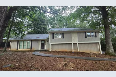 5251 Greenpoint Drive, Stone Mountain, GA 30088 - Photo 1