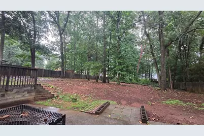 5251 Greenpoint Drive, Stone Mountain, GA 30088 - Photo 41