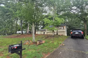 5251 Greenpoint Dr, Stone Mountain, GA 30088 - Photo 85