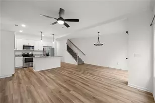 1536 Bluff Valley Cir, Gainesville, GA 30504 - Photo 3