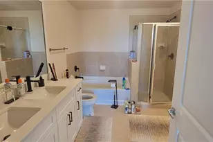 3324 Peachtree Rd NE, Atlanta, GA 30326 - Photo 17