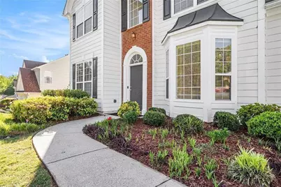 1916 Oakwood Grove Drive, Snellville, GA 30078 - Photo 3