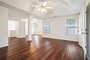 1916 Oakwood Grove Dr, Snellville, GA 30078 - Photo 11