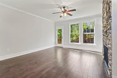 682 Shelton Avenue SW, Atlanta, GA 30310 - Photo 5